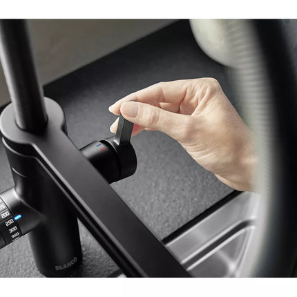 412f55aa51cd45afa6a62bc81fcd133b